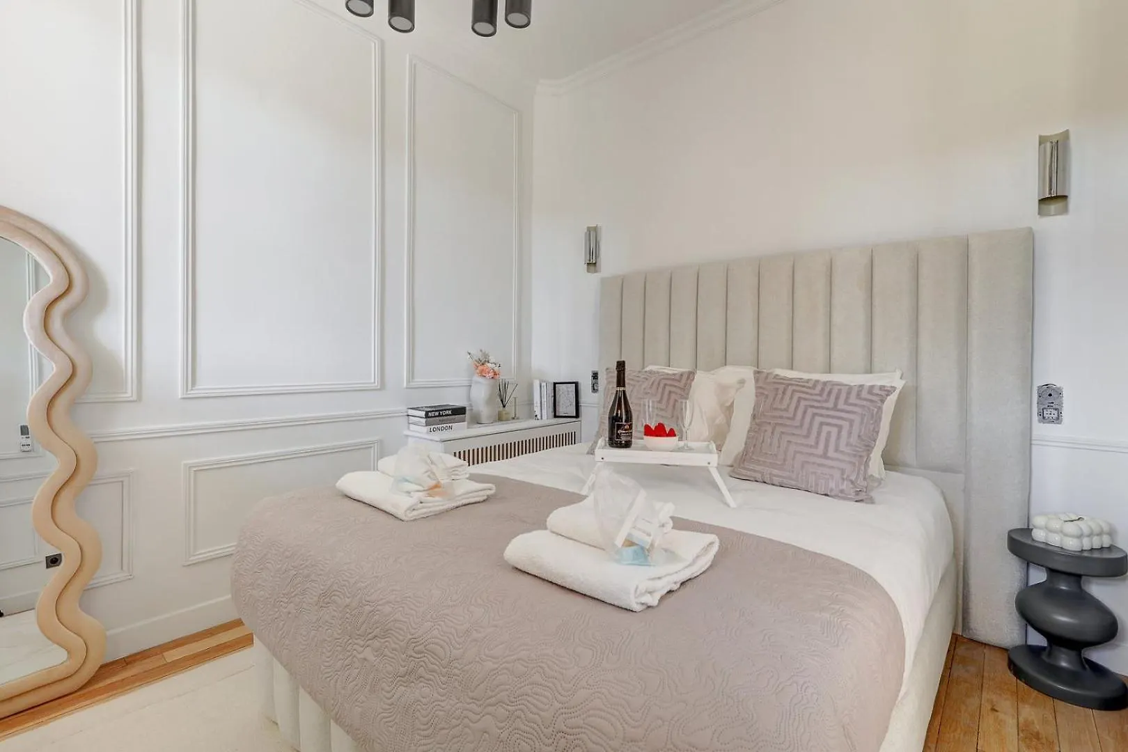 407 Suite Elysee 76- Superbe Vue Champs Elysees Paris Fransa